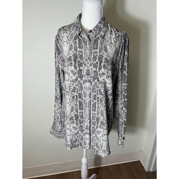 Equipment Femme Long Sleeve Snake Print Button Up Blouse Sz M - Picture 1 of 5